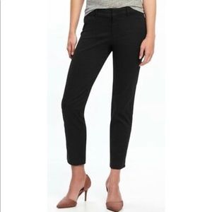 Old Navy Mid Rise Pixie Chino Ankle Pant!